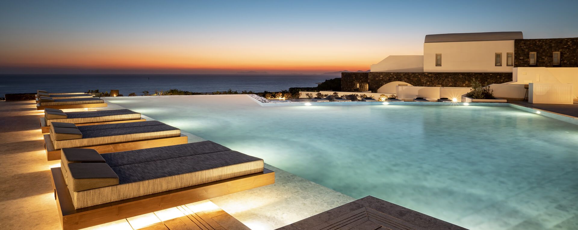 Santo Pure Oia Suites & Villas