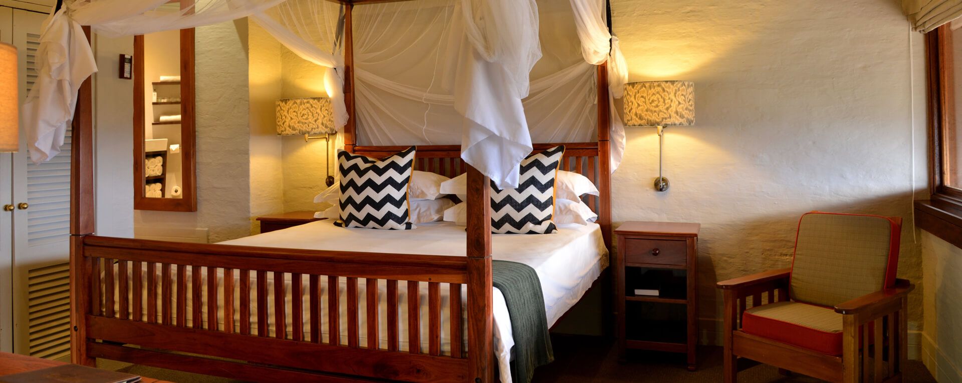 Victoria Falls Safari Lodge